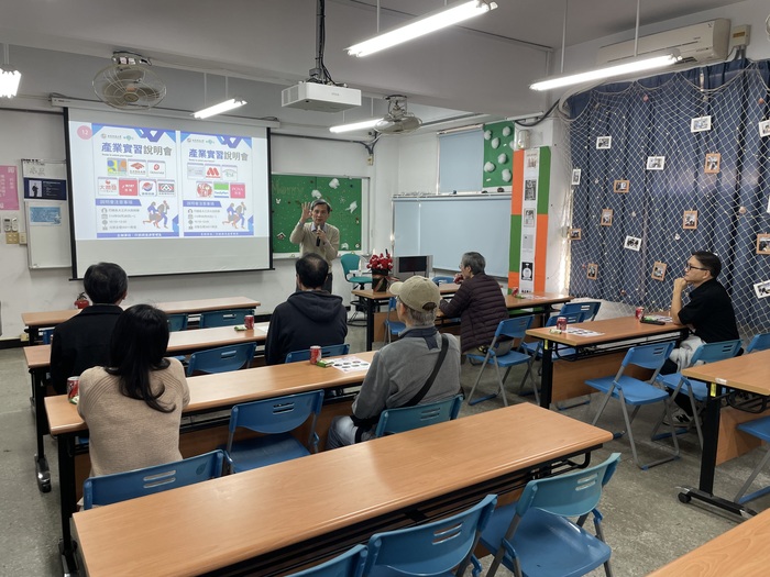 臺北市立松山家商校長暨師長蒞校參訪 為松商學子技職深造教育品質把關圖片