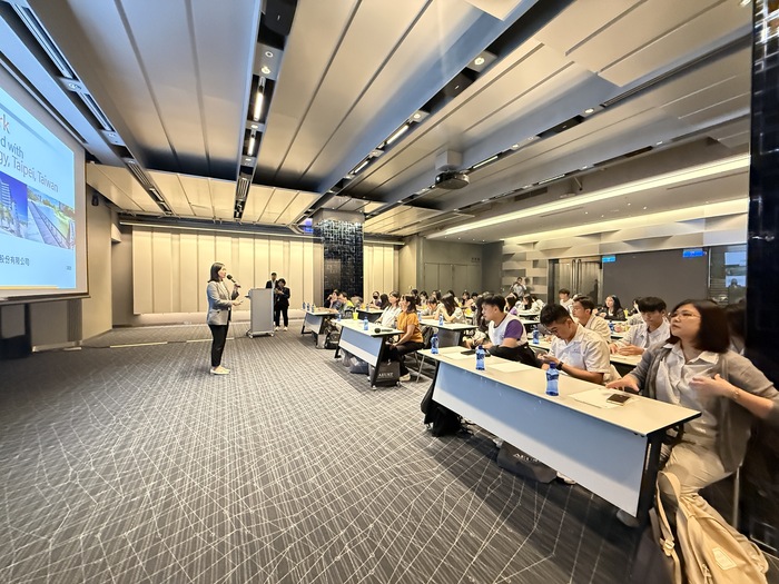 亞東科大攜手士林高商 師生跨界探討環境永續與技職體驗圖片