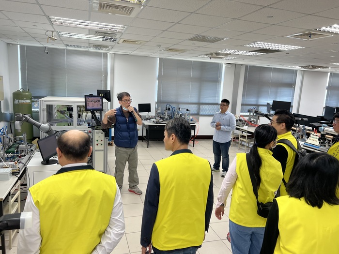 樹林高中家長會親訪把關  見證普高生接軌技職新優勢圖片