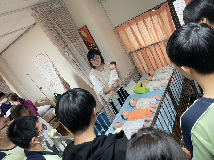 新北市立光復高中參訪亞東科大  探索多元職類發展與升學選擇圖片